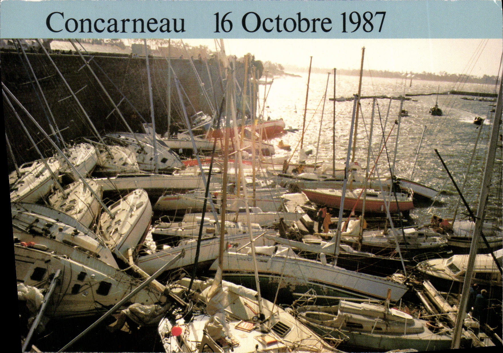 CPSM Concarneau Finistere Ouragan dans la nuit du 15 au 16 Octobre 1987 destruction du port de plais