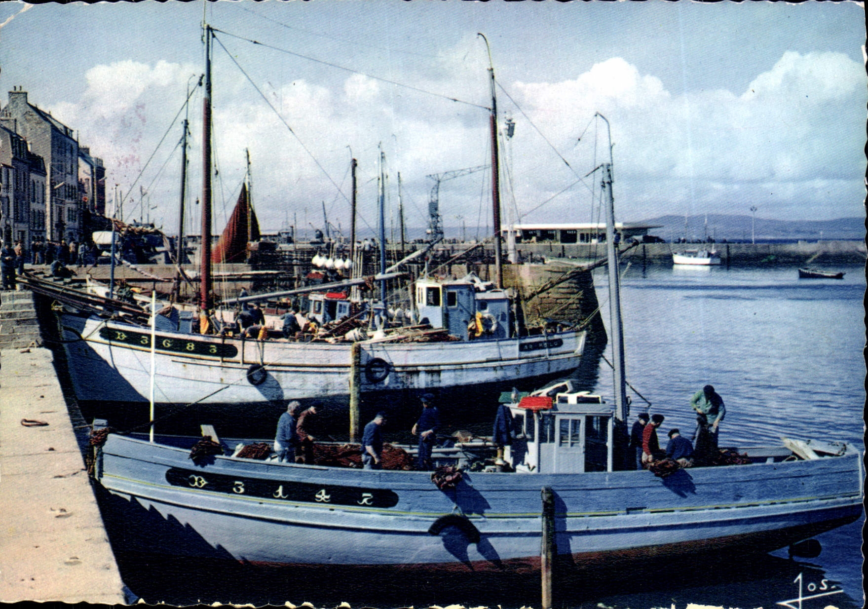 CPSM Les Bateaux au grand port de Douarnenez 