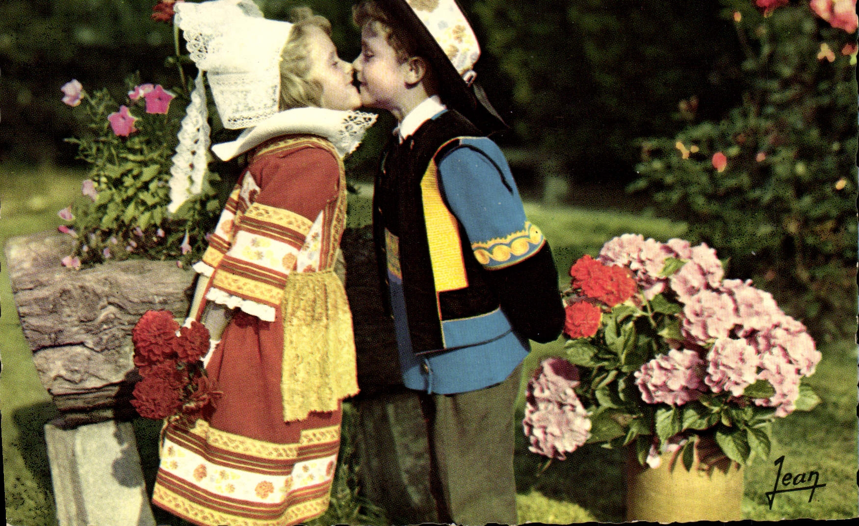 CPSM La Bretagne Enfants en costumes de Fouesnant et Benodet Finistere 