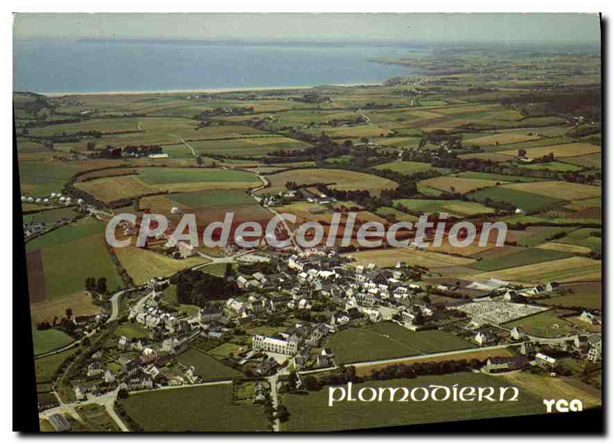 CPSM La Bretagne Pittoresque sur la Baie de Douarnenez le bourg de Plomodiern pentrez et la lieue de