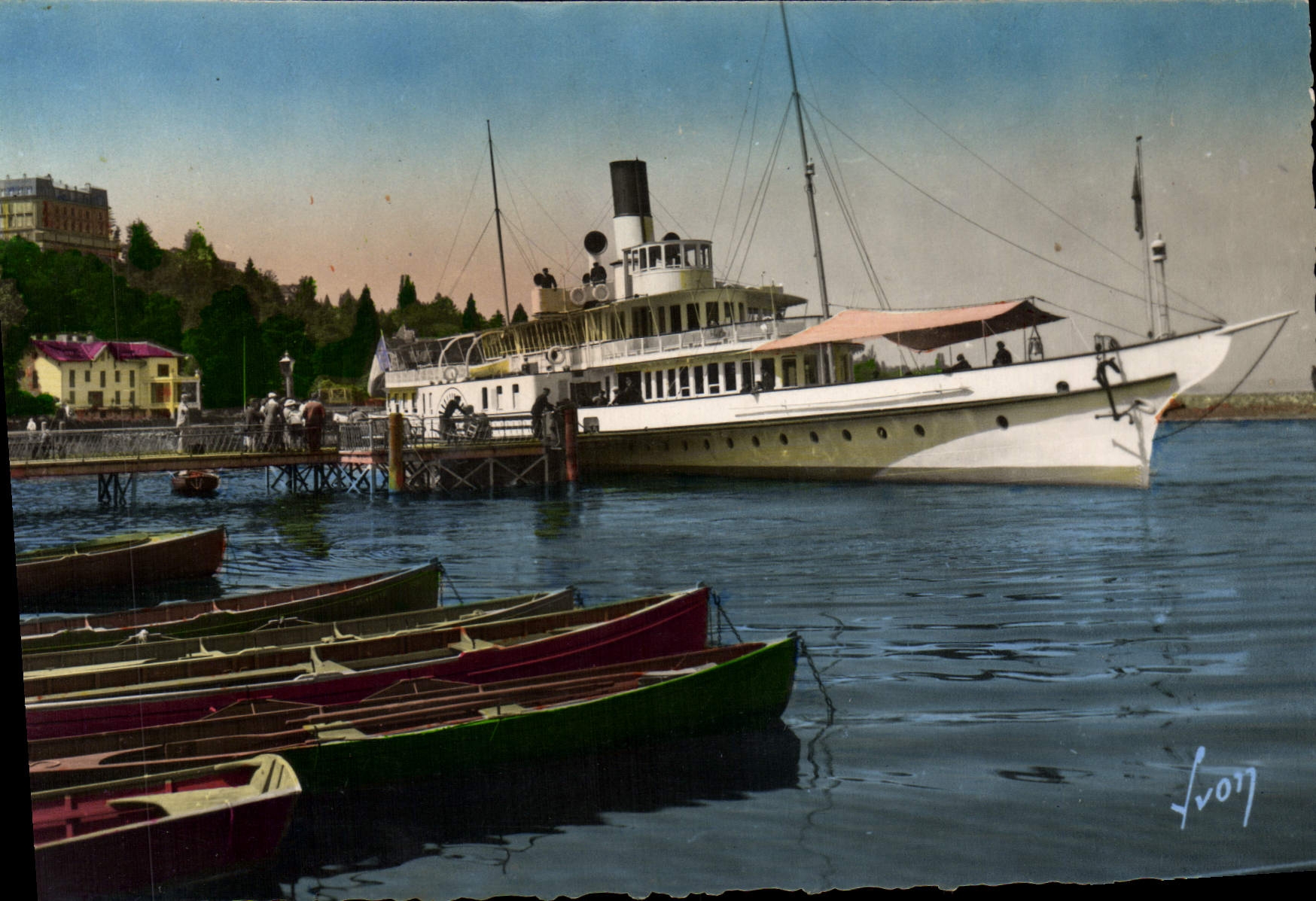 Thonon-les-Bains — Le Port de Rivière et le Bateau pour Évian — Éditions Interdite, Paris