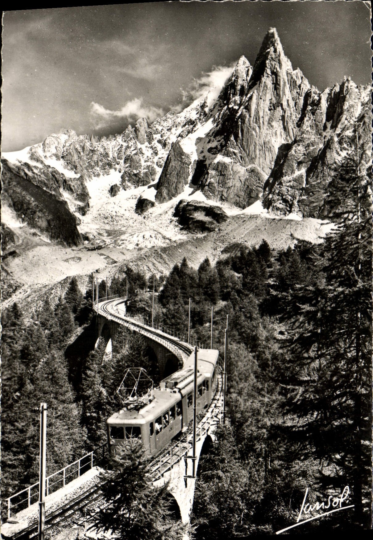 Chamonix — Le Chemin de Fer du Montenvers et l'Aiguille du Drô — Janssot