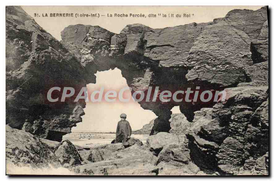 CPA La Bernerie l Inf La Roche Percee dite le Lit du Roi 