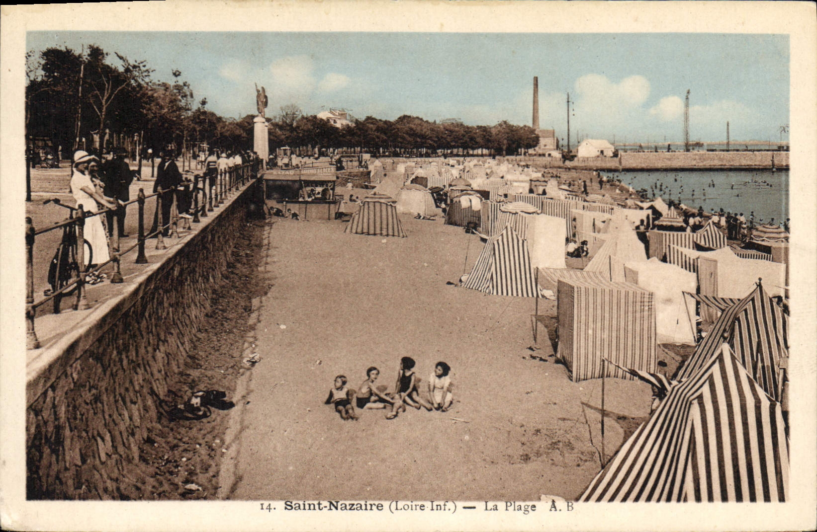 CPA St Nazaire L Inf La Plage 
