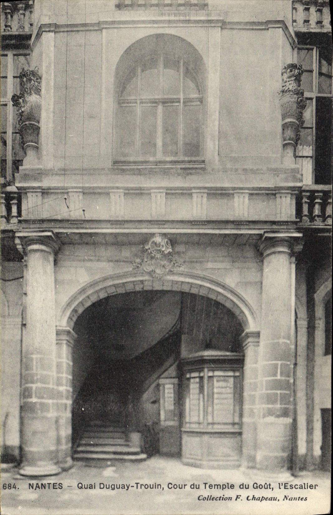 CPA Nantes Quai Duguay Trouin Cout du Temple du Goût l'Escalier 