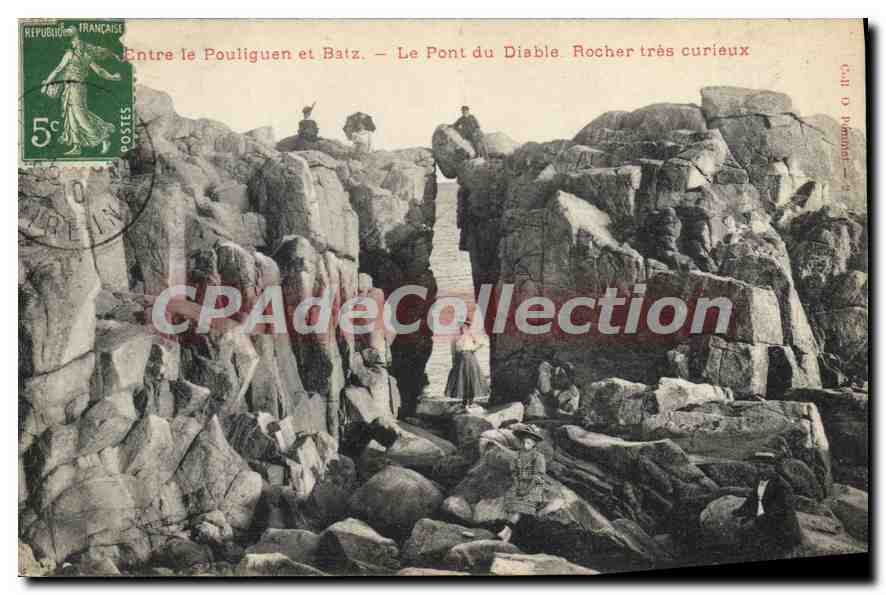 CPA Entre le Pouliguen et Batz Le Pont du Diable Rocher tres Curieux 