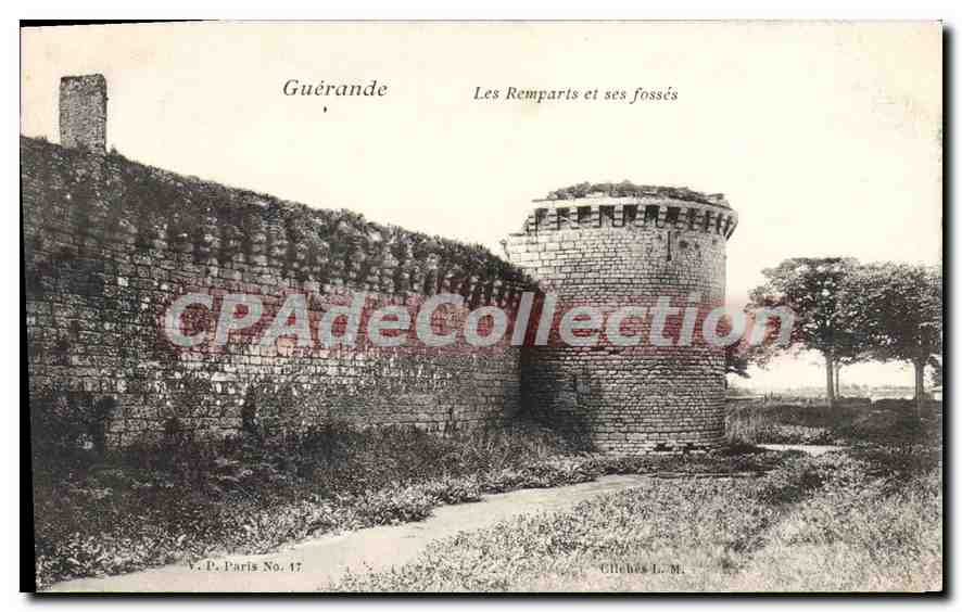 CPA Guerande Les Remparts et ses fossés 