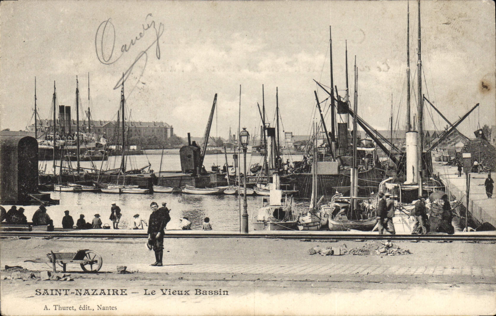 CPA Saint Nazaire Le Vieux Bassin 