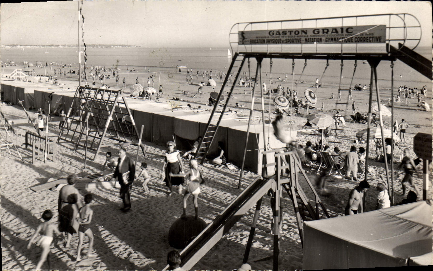 CPA La Baule La Plage et les Jeux 
