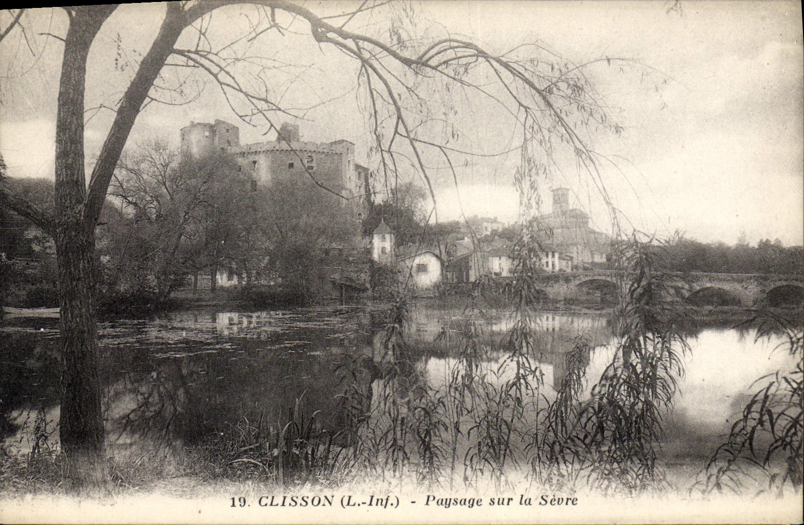 CPA Clisson L Inf Paysage sur la Sevre 