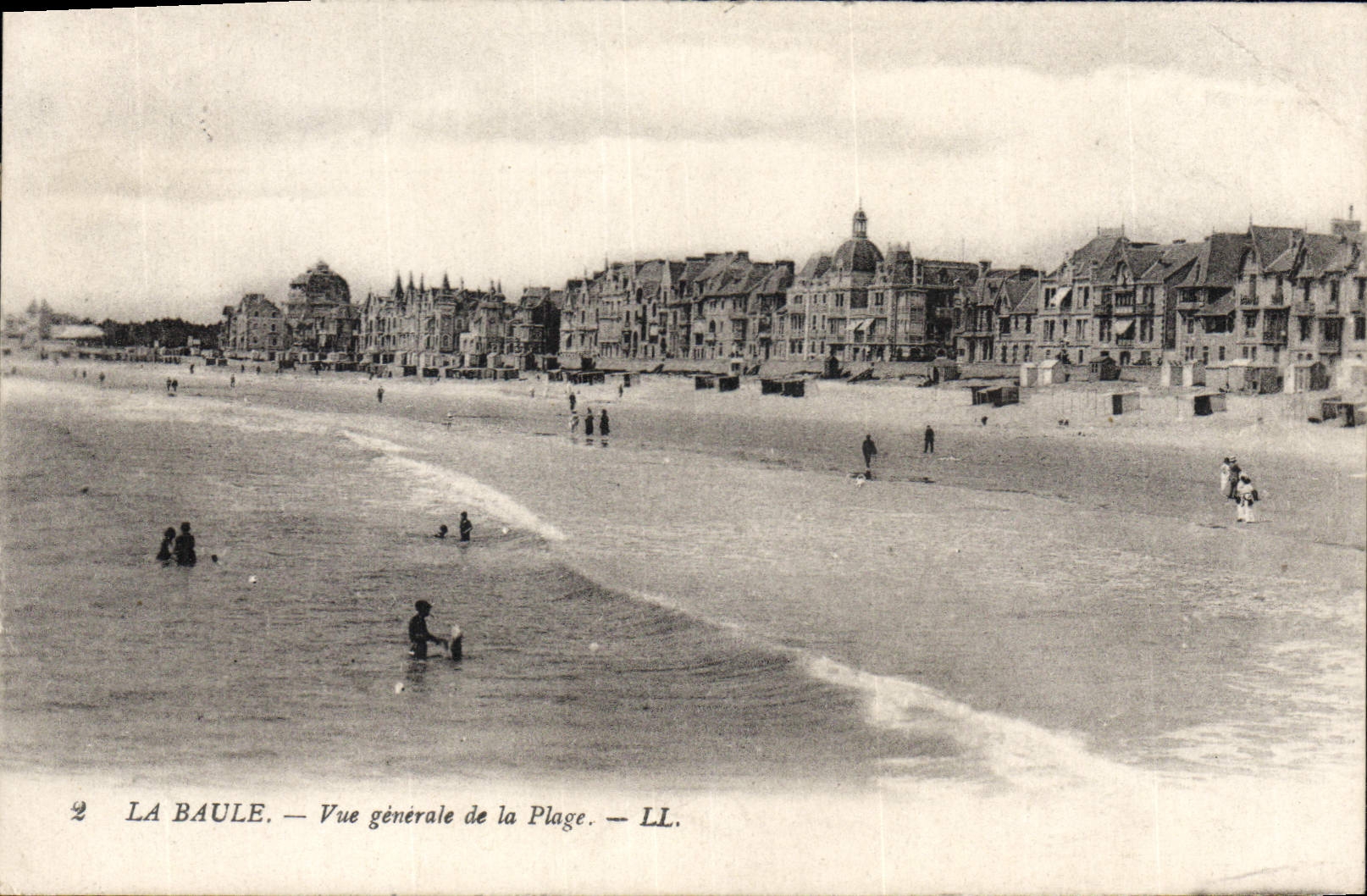 CPA La Baule Vue generale de la Plage 