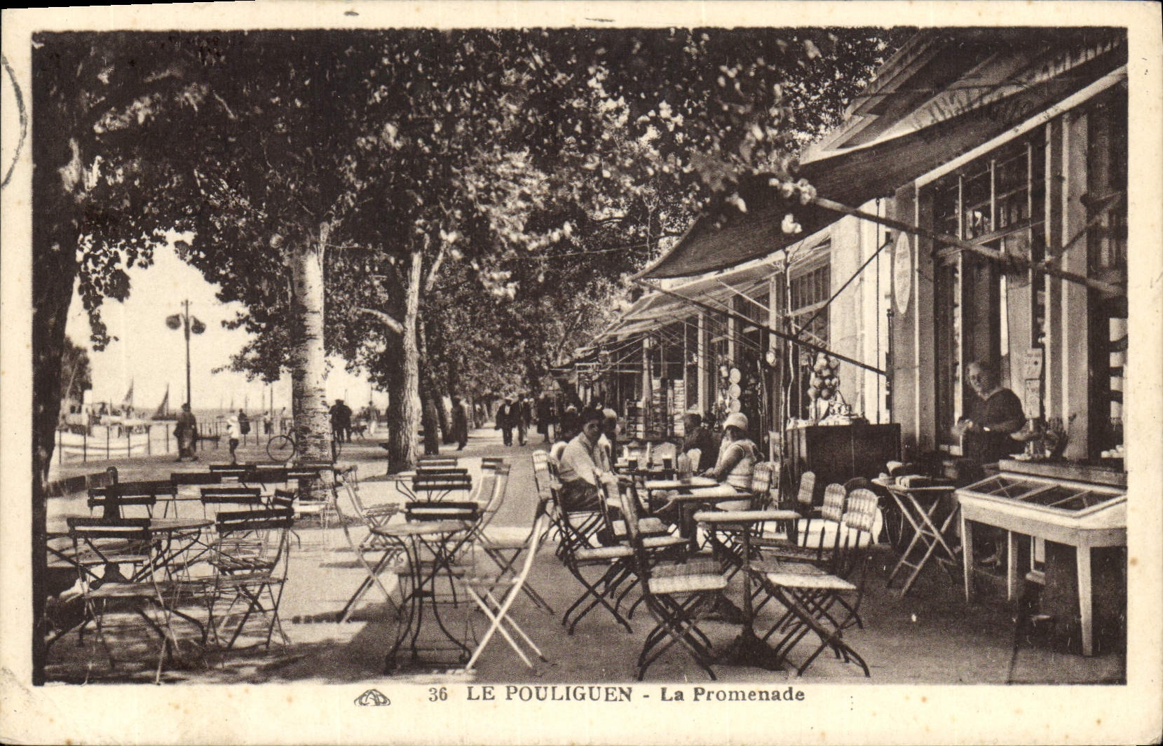 CPA Le Pouliguen La Promenade 