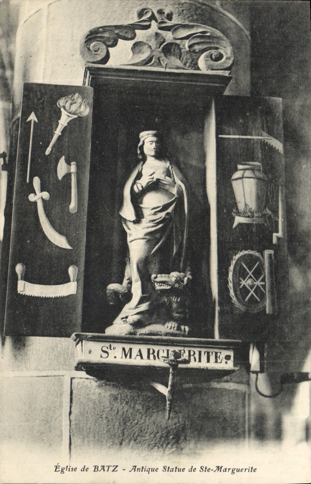 CPA Eglise de Batz Antique Statue de Ste Marguerite 