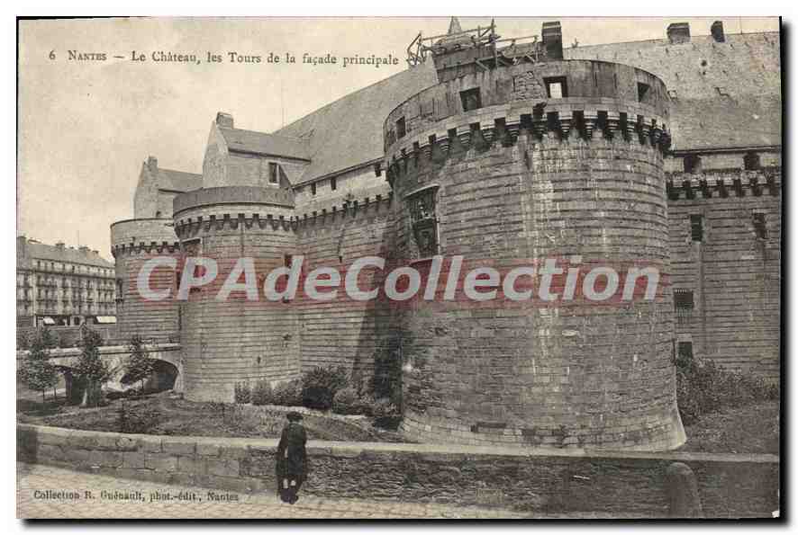 CPA Nantes Le Chateau les Tours de la facade principale 