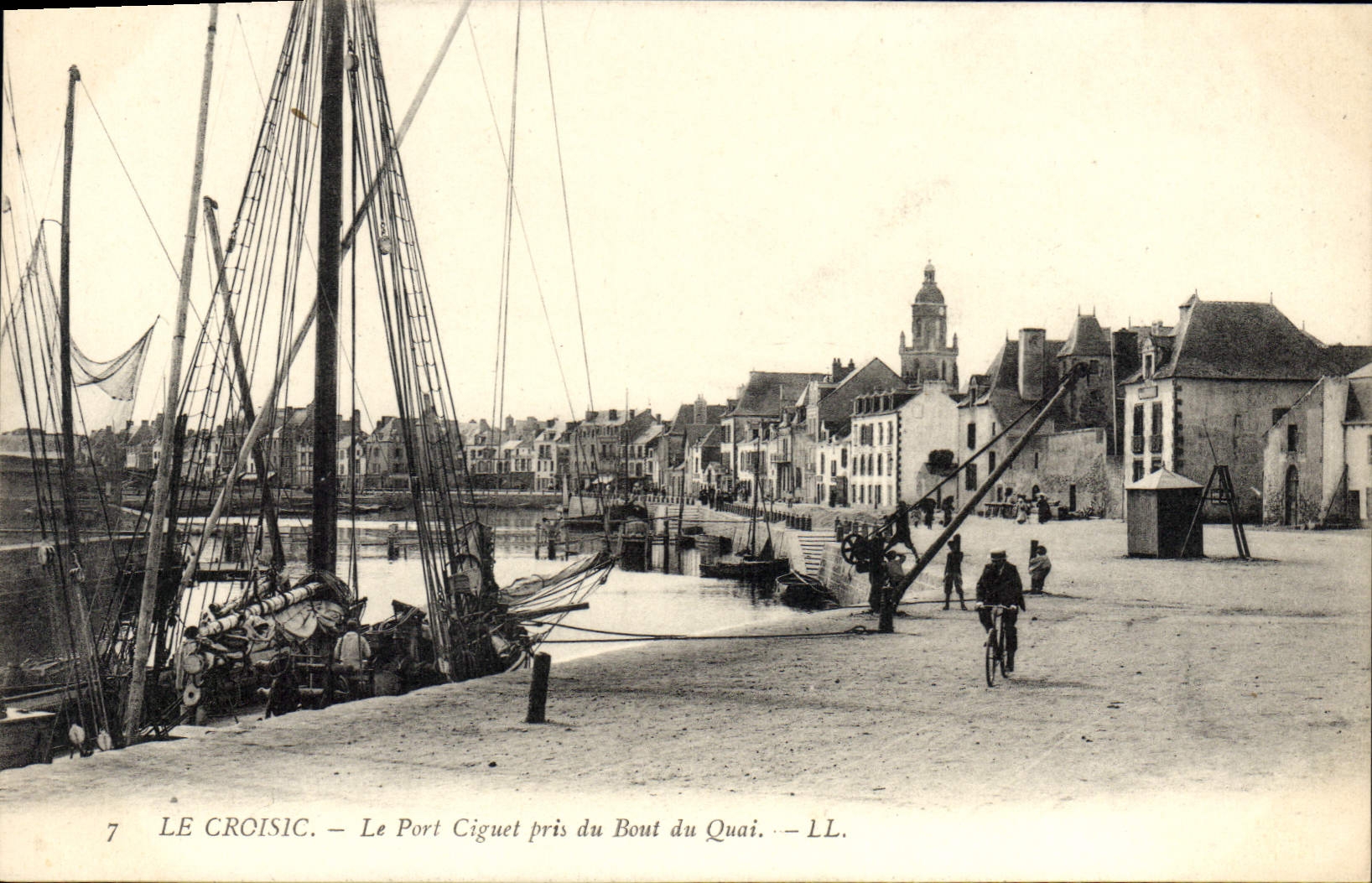 CPA Le Croisic Le Port Ciguet pris du Bout du Quai 