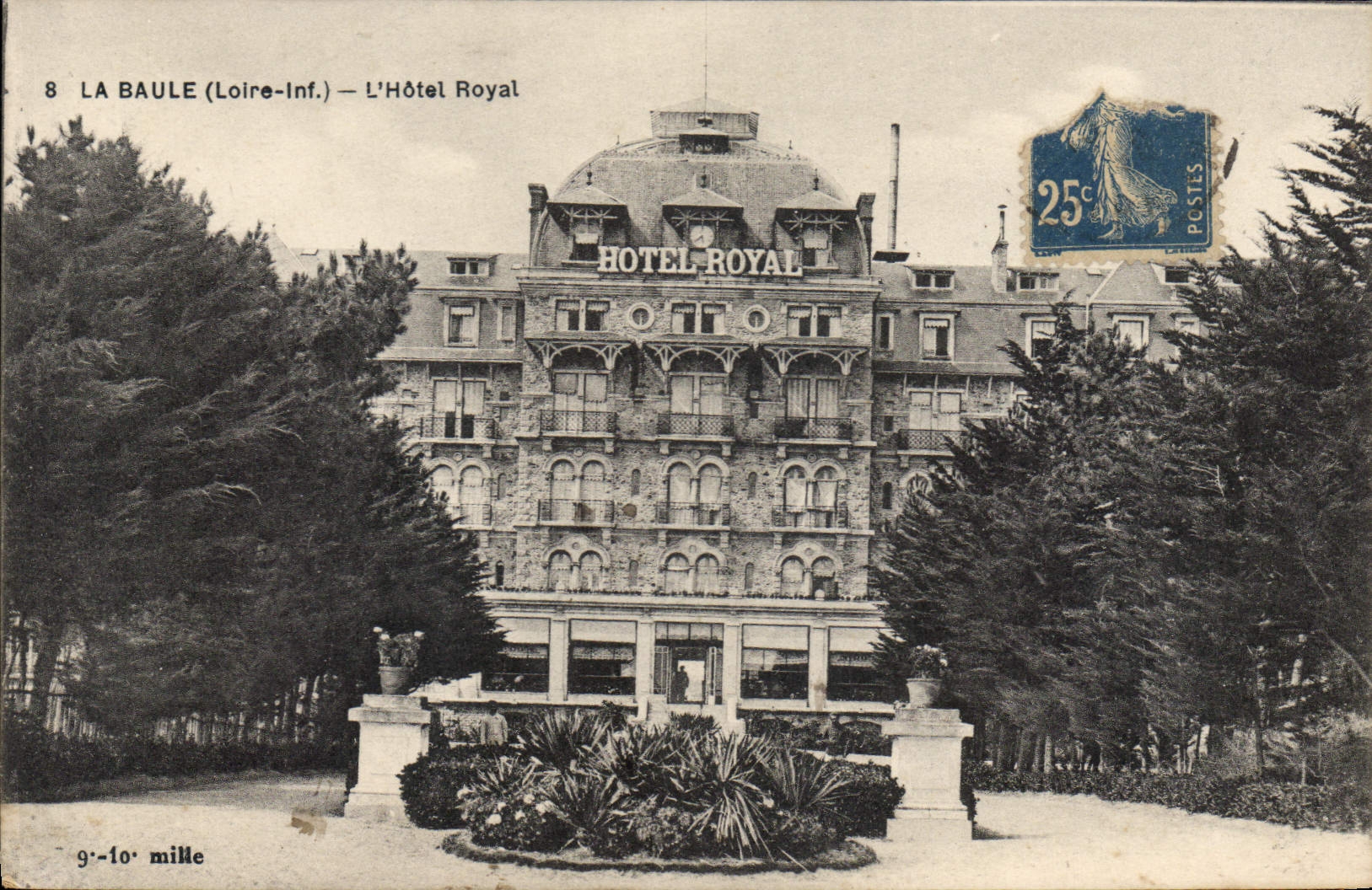 CPA La Baule Loire Inf l'Hotel Royal 