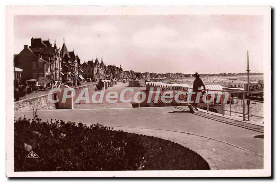 CPA La Baule La Plage vue du Casino 
