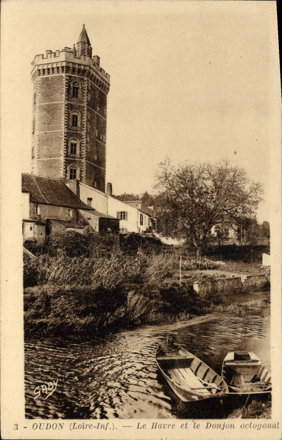 CPA Oudon Loire Inf Le Havre et le Donjon octogonal 