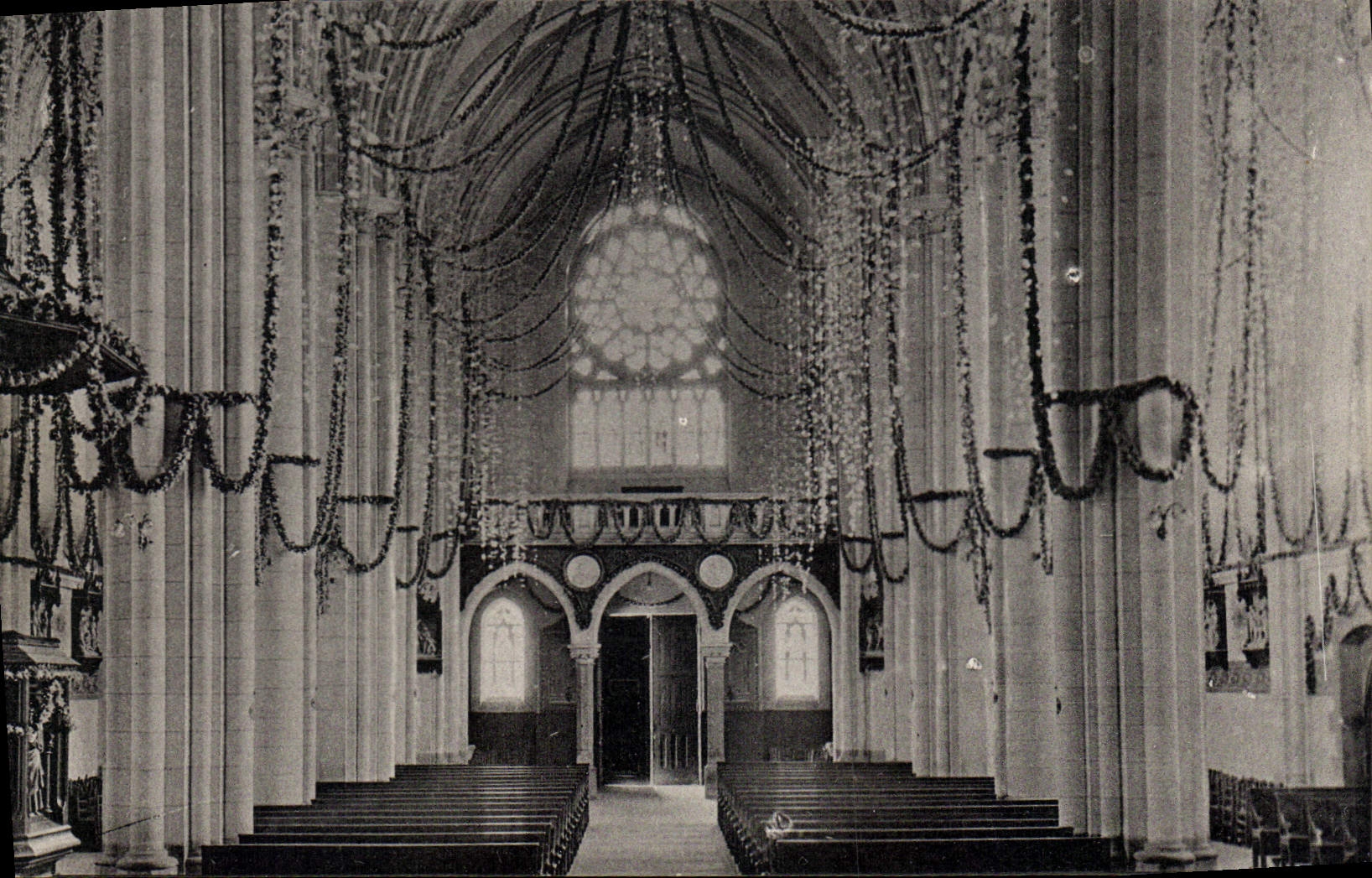 CPA Eglise de Missillac Benediction de la statue de Sainte Therese 1929