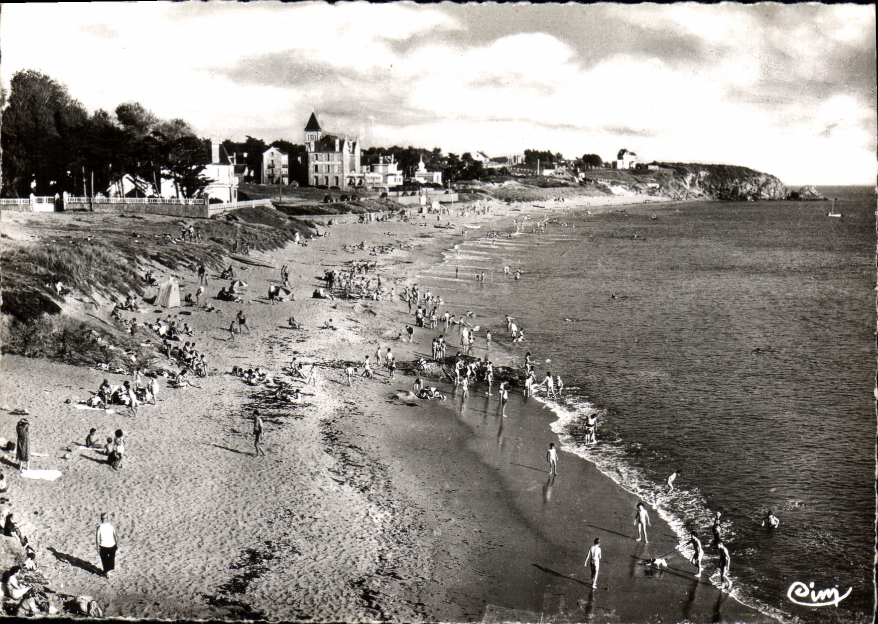 CPSM Ste Marguerite Plage Loire Atlant la plage 