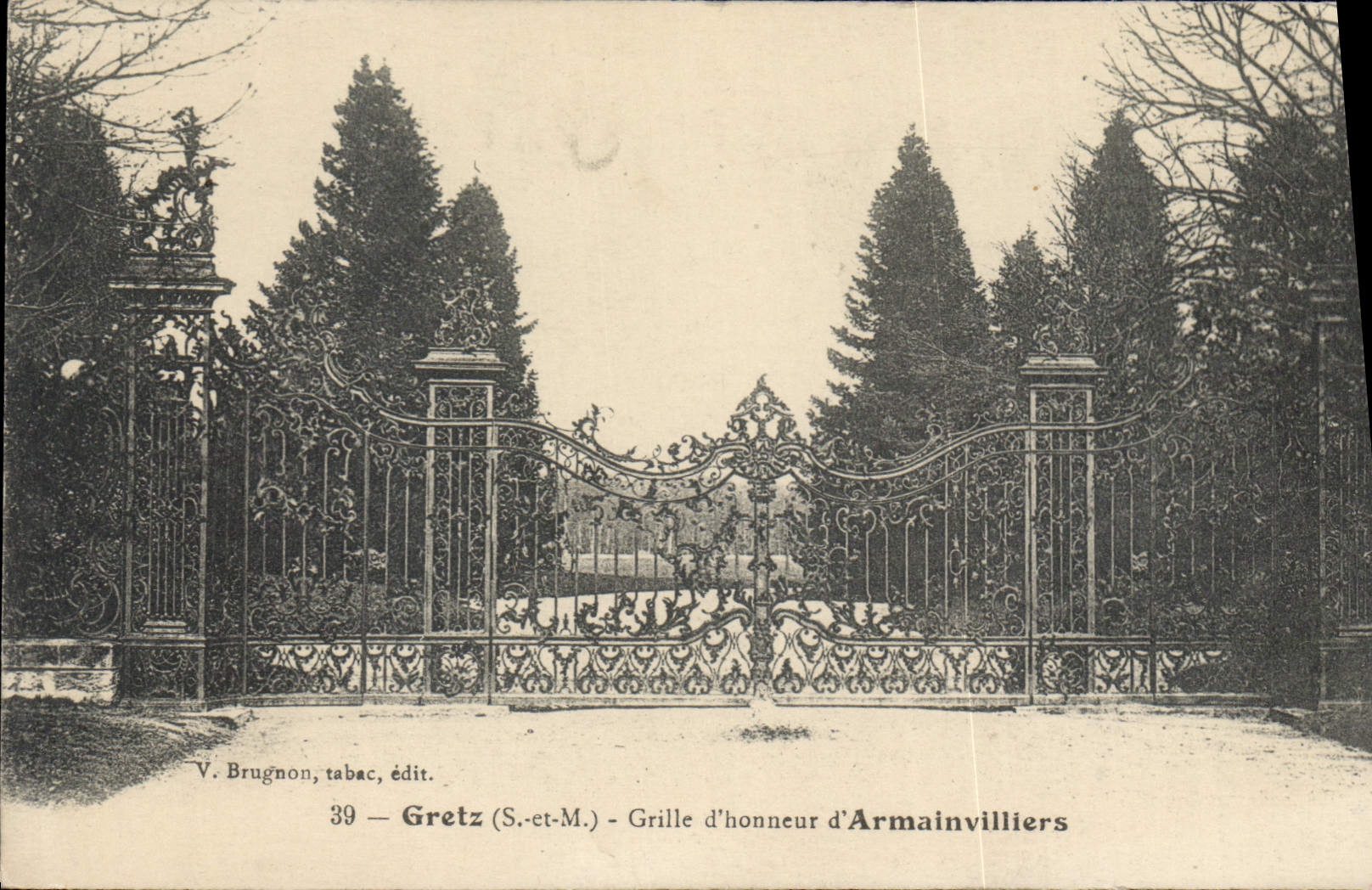 CPA Gretz S et M Grille d'Honneur d'Armainvilliers 