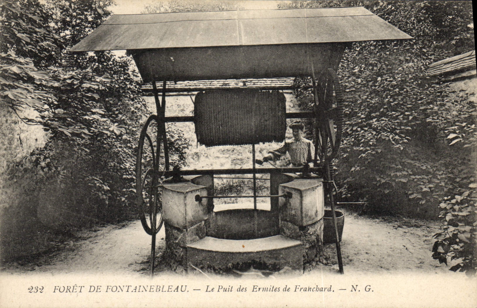 Bosque de Fontainebleau — El Puit des Ermite de Franchard — N. G.