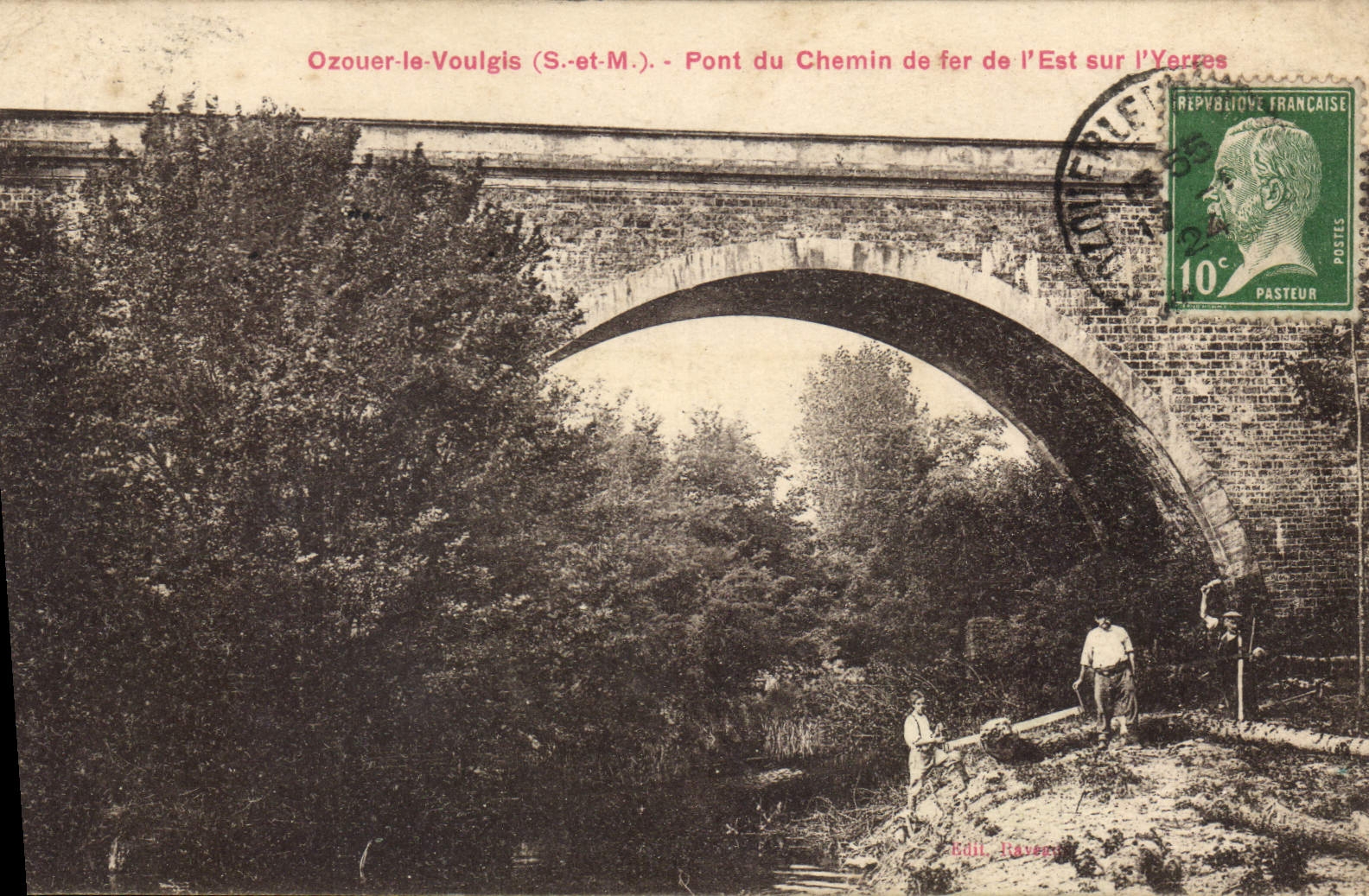 CPA Ozouer le Voulgis S et M Pont de Chemin de fer de l'Est sur l'Yerres 