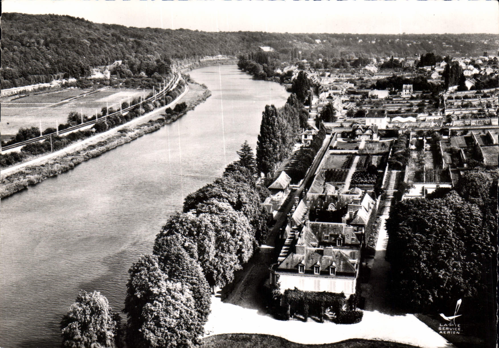 CPSM Thomery (S et M) La Seine de la Riviere et les Effondres