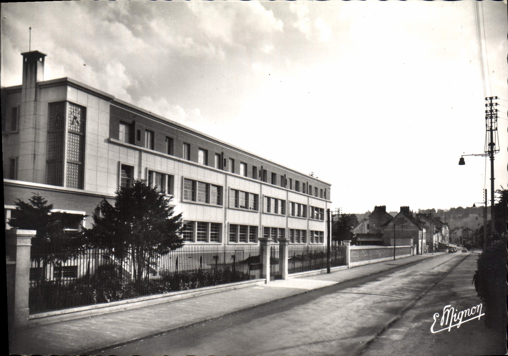La Ferté-Sous-Jouarre — La Escuela — Edición E. Mignon