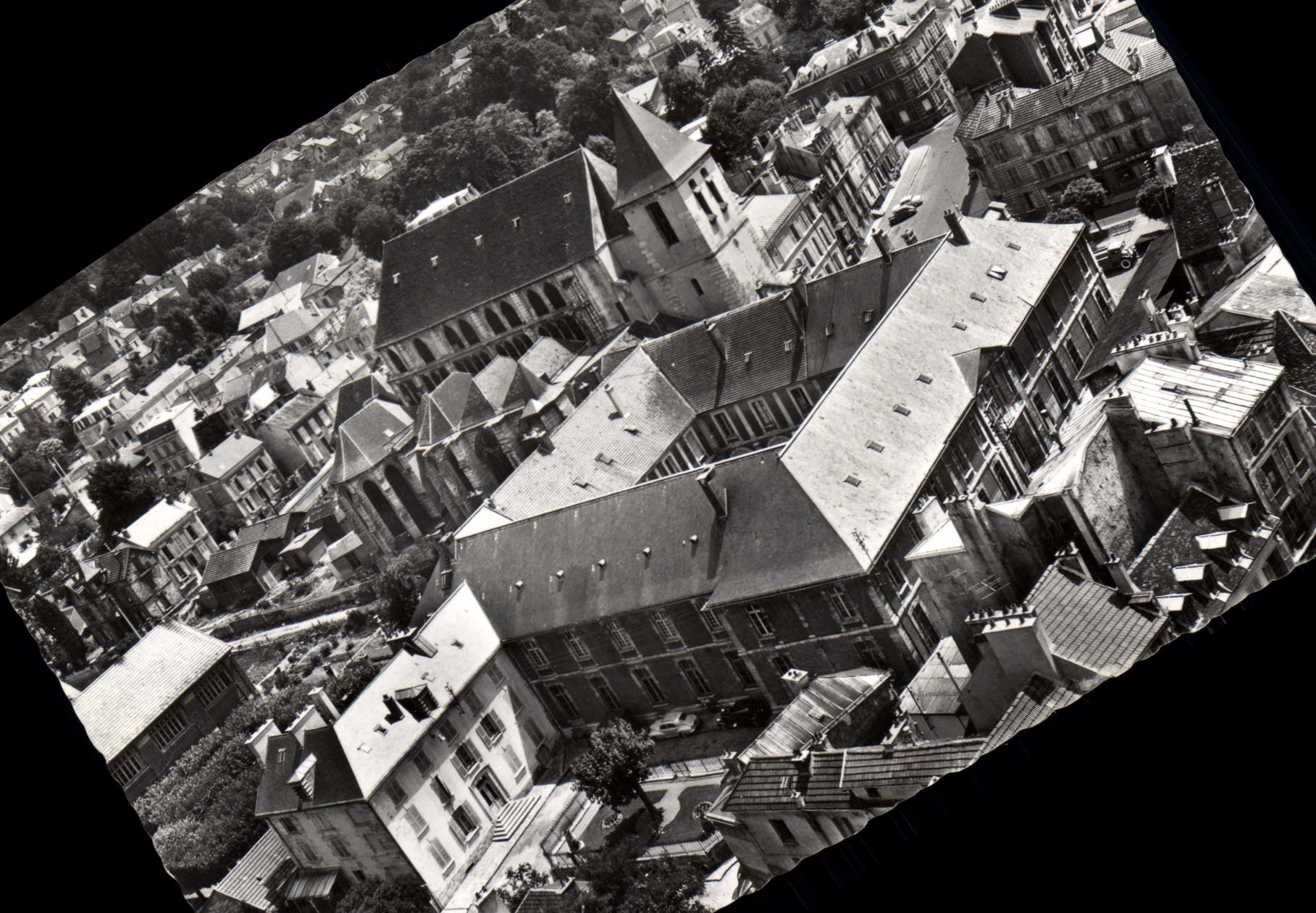 CPSM Lagny (Seine et Marne) Hotel de Ville Musee d'Histoire locale (Ancienne Abbaye Benedictine) Egl