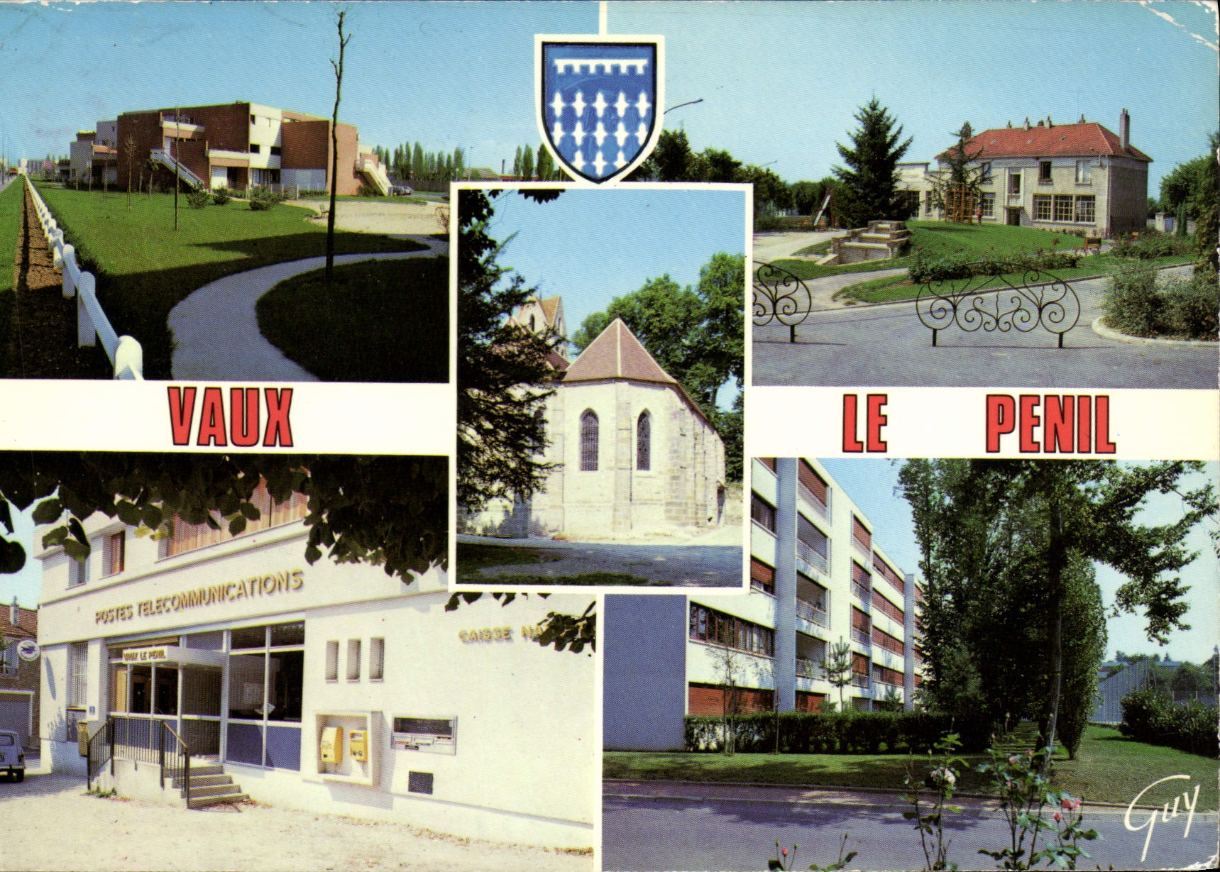 CPSM Veaux le Penil (S et M) L'ecole Beuve et Dantier La Poste La residence du Chateau au centre l'e
