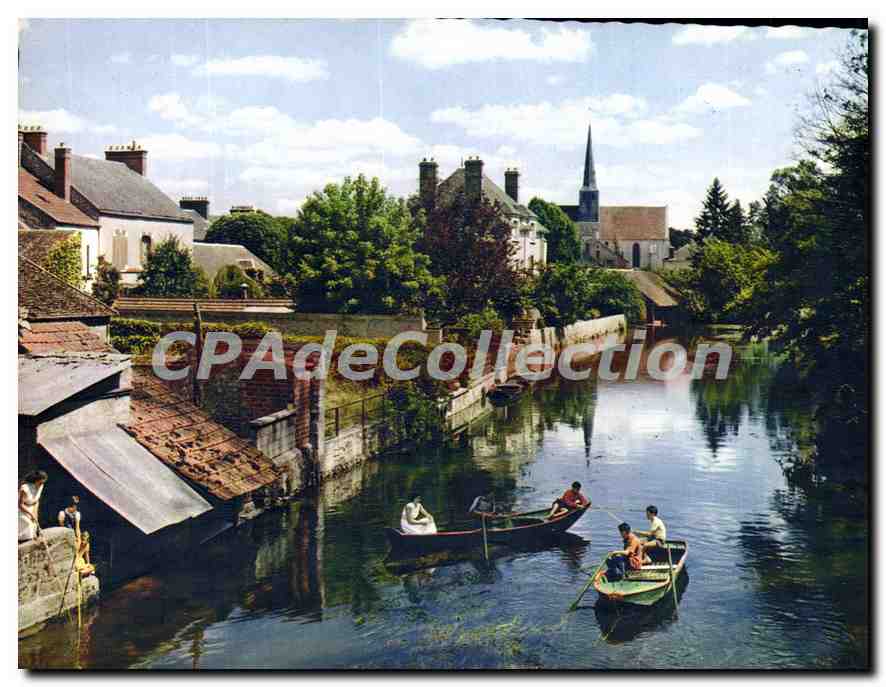 CPSM Souppes sur Loing (S et M) Du pont de Souppes Vue sur le Loing et l'Eglise paroissiale (XIIIe s