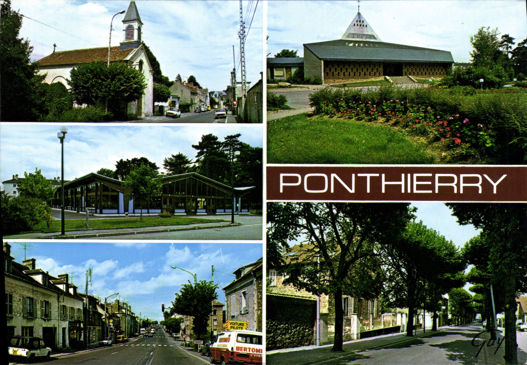 CPSM Ponthierry Saint Fargeau (Seine et Marne) La Chapelle L'eglise Sainte Marie Le marche couvert L