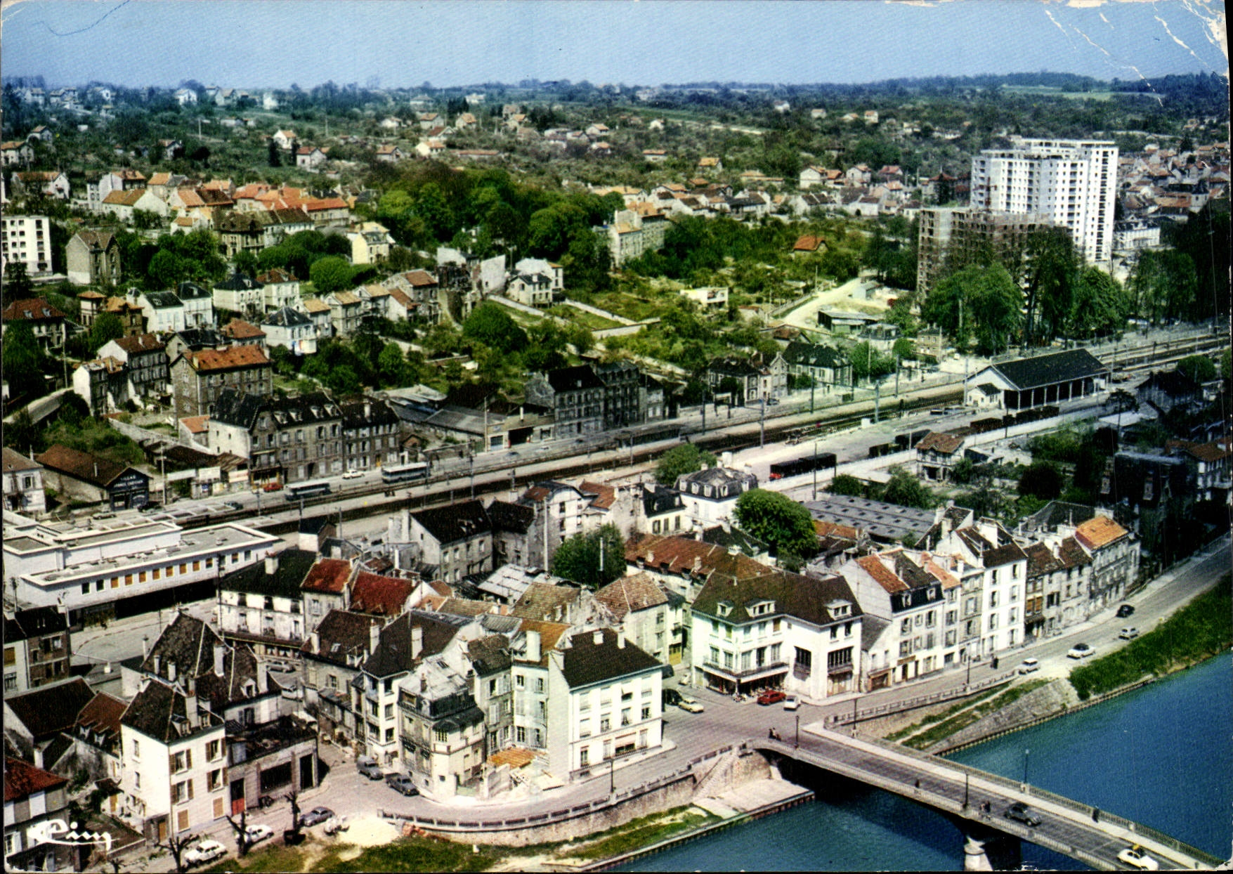 Thorigny-Pomponne (S.-et-M.) — Vue générale aérienne — Art Historique Imprimeur Mâcon