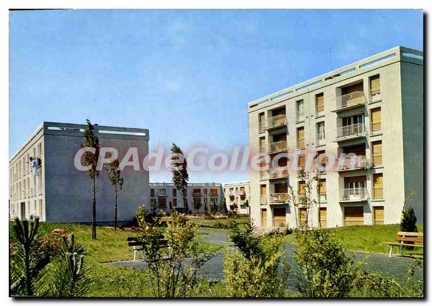CPSM Guignes Rabutin (Seine et Marne) Les HLM