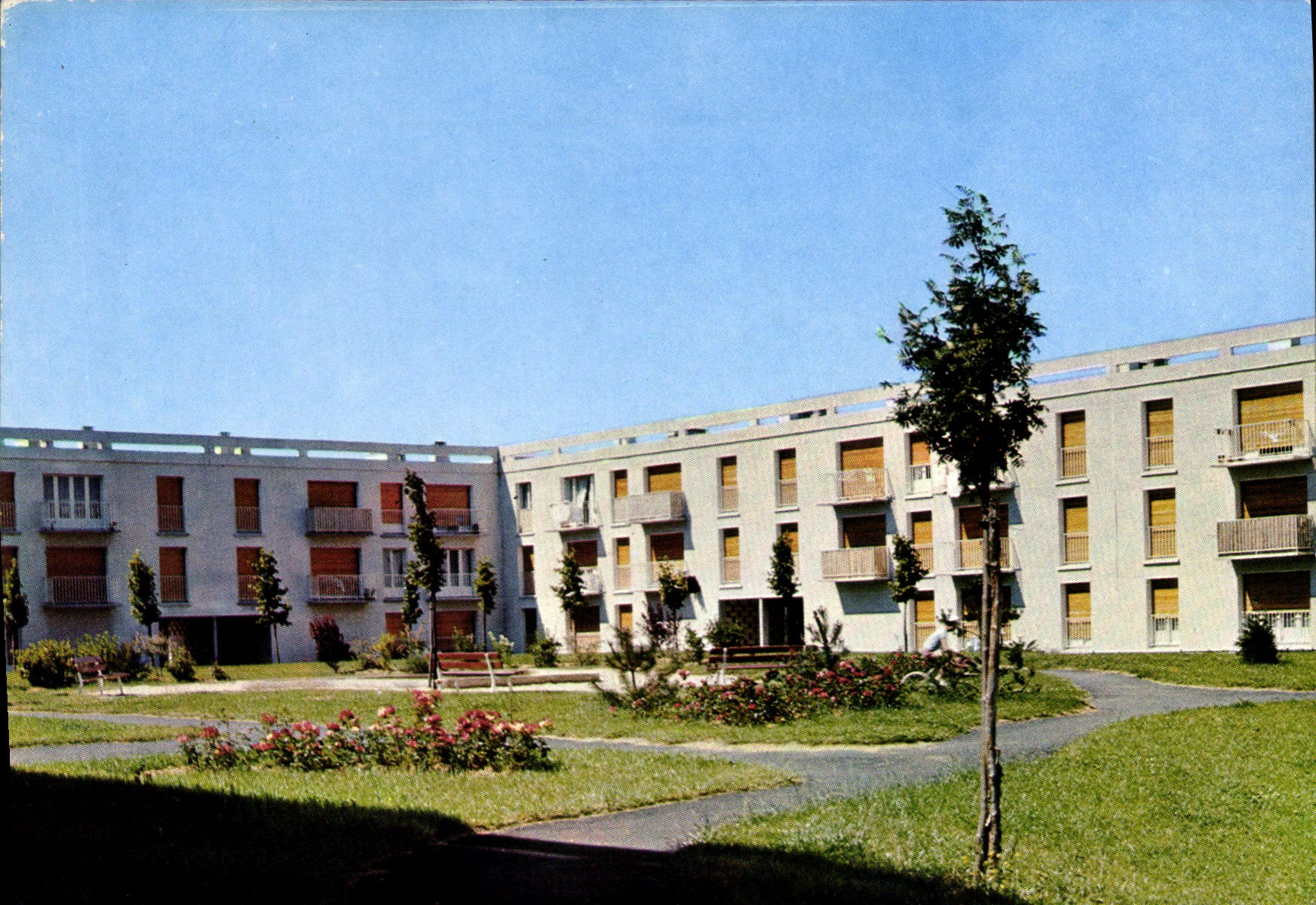 Résidence Dorchester — Guignes-Rabutin (Seine-et-Marne) — S.E.R.P. Photo Plessy, n°186