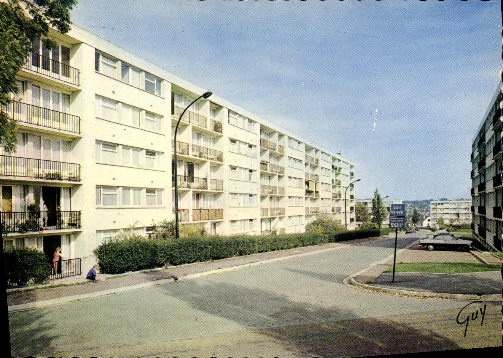 Résidence Guy — Allée des Hêtres, Laon (Aisne) — Éditeur André LECOINTRE
