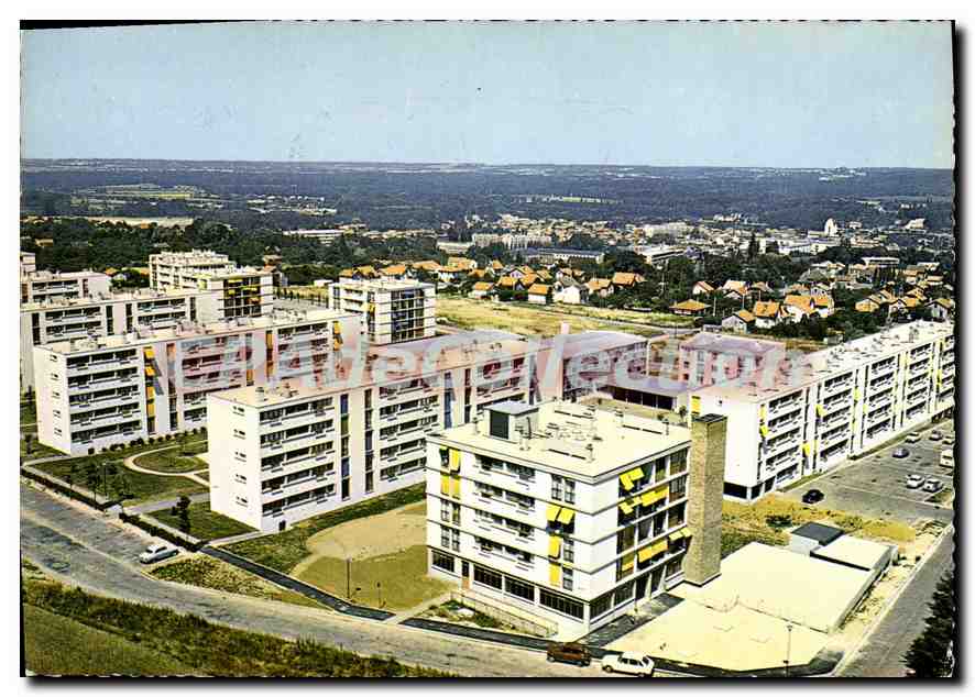 Lagny-sur-Marne — quartier résidentiel moderne — Éditions Naturelles