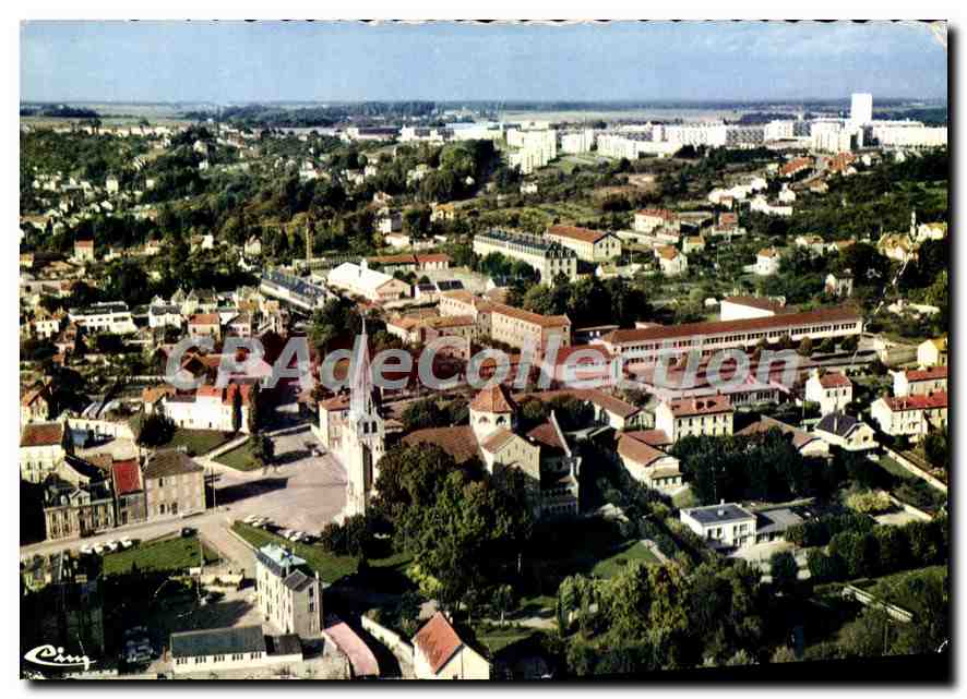 CPSM Coulommiers Vue generale aerienne