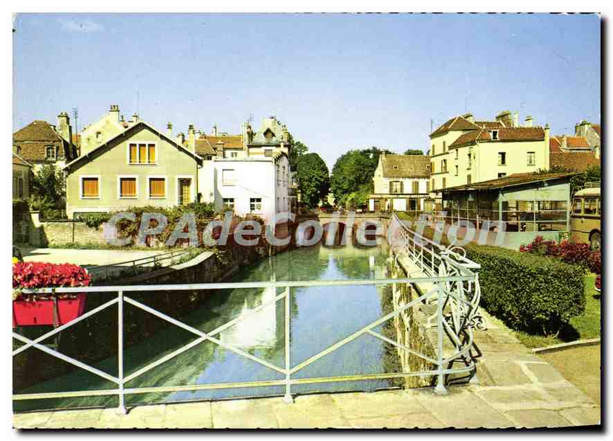 CPSM Coulommiers (Seine et Marne) Le Grand Morin