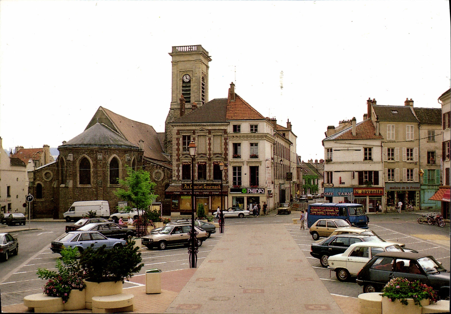 Place de l'Hôtel de Ville à La Ferté-sous-Jouarre — Verlag Éditions MARE 36