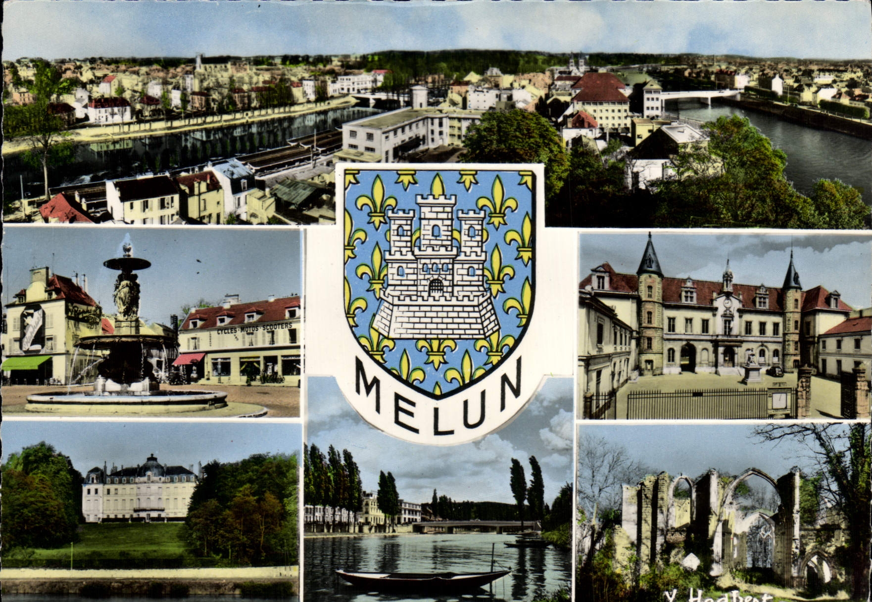 CPSM Melun et ses Environs (Seine et Marne) Panorama sur la Ville et les deux bras de la Seine La pl