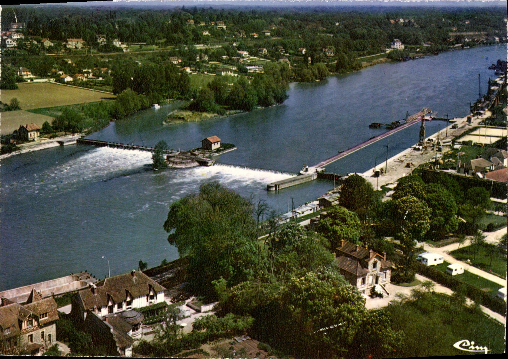 CPSM Bois le Roi (S et M) Vallee de la Seine l'ecluse Vue aerienne