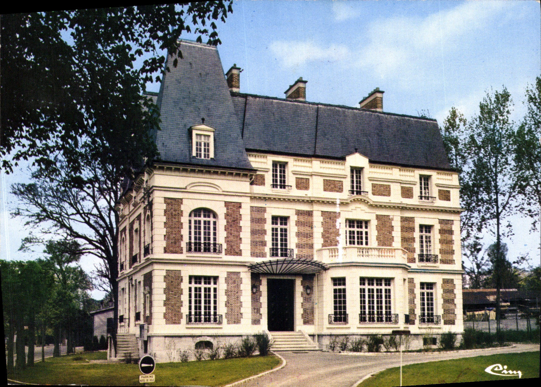 CPSM Claye souilly (S et M) La mairie