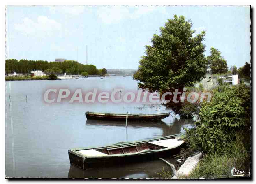 CPSM Vaires sur Marne (S et M) Bords de Marne