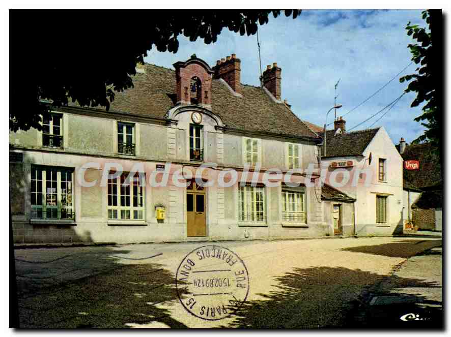 CPSM Nesles la Gilberde (S et M) La Mairie et les Ecoles