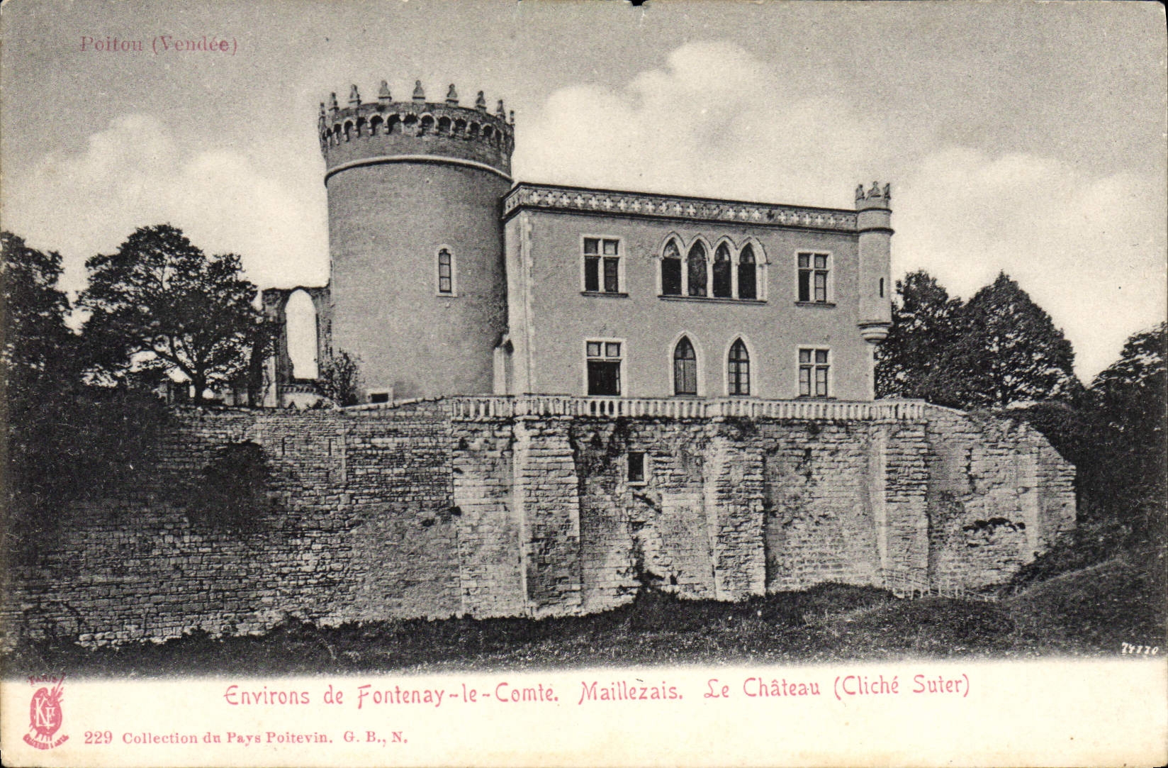 Environs de Fontenay-le-Comte, Maillezais. Le Château — Cliché Suter — Collection du Pays Poitevin, n°229