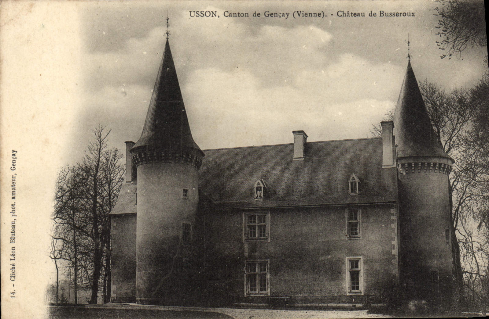 CPA Usson Canton de Gençay (Vienne) Chateau de Busseroux