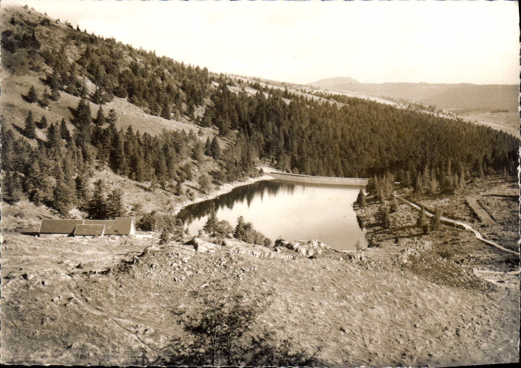 CPSM Les Vosges Pittoresques Lac du Forlet ou Lac des Truites 