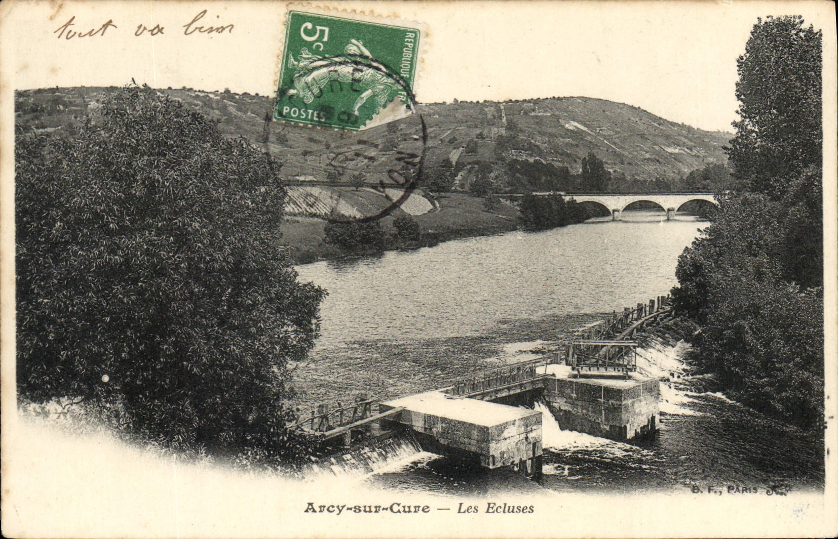 CPA Arcy sur Cure Les Ecluses 
